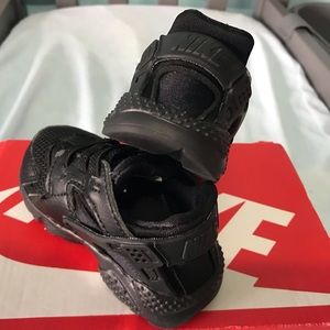 Baby shoes